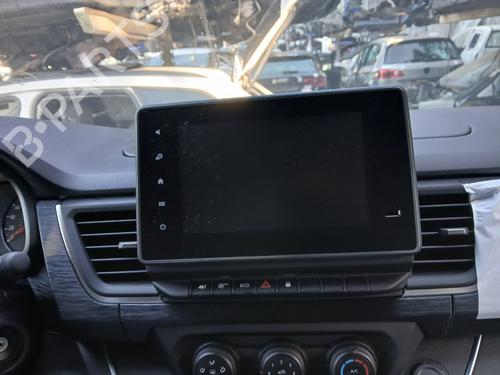 Used Radio Radio RENAULT TRAFIC III Van (FG_) 2.0 dCi 130 (FGMY) (131 hp) 39933342 39933342