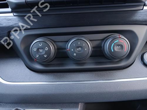 Used Climate control Climate control RENAULT TRAFIC III Van (FG_) 2.0 dCi 130 (FGMY) (131 hp) 39933344 39933344