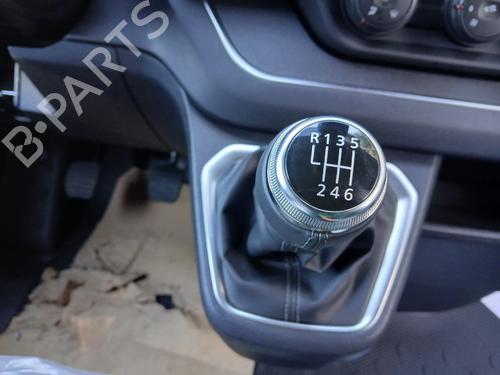 Gearknop Gearknop RENAULT TRAFIC III Van (FG_) 2.0 dCi 130 (FGMY) (131 hp) 39935000 39935000