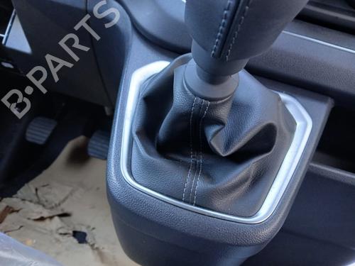 Shift knob RENAULT TRAFIC III Van (FG_) 2.0 dCi 130 (FGMY) | BP39935000I34 - Image 2