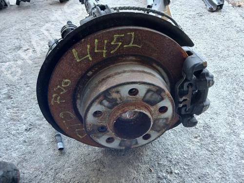 Højre hjullejehus spindel Højre hjullejehus spindel BMW 1 (F20) 116 i (136 hp) 39935012 39935012
