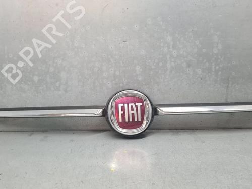 Grill Grill FIAT 500 (312_) 1.2 (312AXA1A) (69 hp) 39935017 39935017