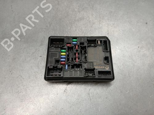Used Fuse box Fuse box RENAULT CLIO V (B7_) 1.0 TCe 100 (B7MT) (101 hp) 39952136 39952136