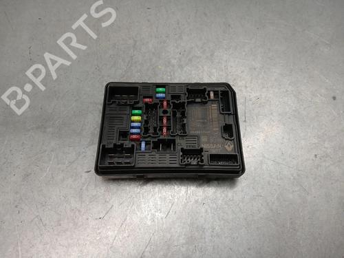 Used Fuse box Fuse box RENAULT CLIO V (B7_) 1.0 TCe 100 (B7MT) (101 hp) 39952139 39952139