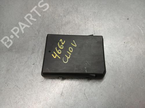 Fuse box RENAULT CLIO V (B7_) 1.0 TCe 100 (B7MT) | BP39952139E1 - Image 4