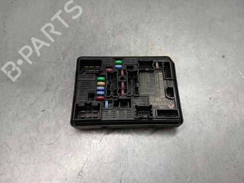 Used Fuse box Fuse box RENAULT CLIO V (B7_) 1.0 TCe 90 (B7MT) (91 hp) 39952145 39952145