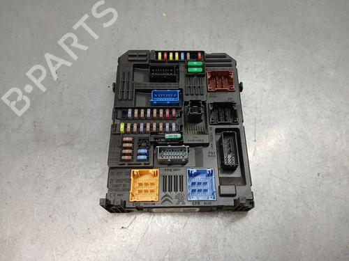 Used Fuse box Fuse box PEUGEOT PARTNER Box Body/MPV (K9) 1.5 BlueHDi 100 (102 hp) 39952177 39952177