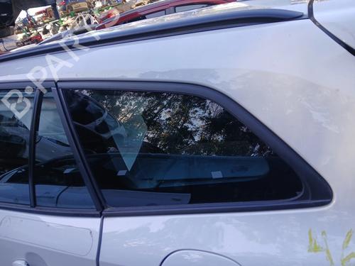 rear-left-quarter-glass-toyota-corolla-estate-_e21_-2019-39959870 main image