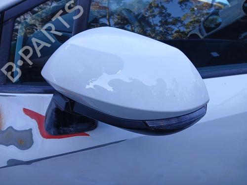 left-mirror-toyota-corolla-estate-_e21_-2019-39959868 main image