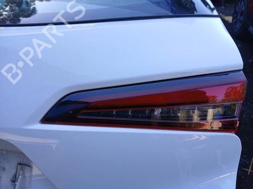 Used Right tailgate light Right tailgate light TOYOTA COROLLA Estate (_E21_) 1.8 Hybrid (ZWE211W) (122 hp) 39959885 39959885