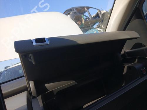 Glove box CITROËN C4 CACTUS 1.2 THP 110 | BP39986295C95 - Image 2