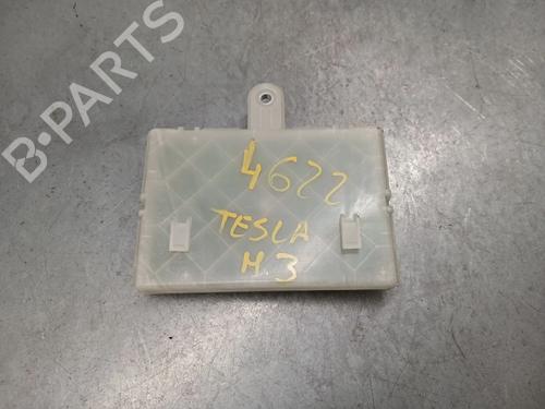 Used Electronic module Electronic module TESLA MODEL 3 (5YJ3) EV (275 hp) 39990110 39990110
