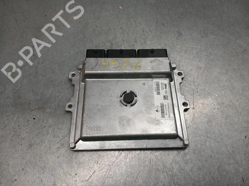 Used Engine control unit (ECU) Engine control unit (ECU) RENAULT CAPTUR I (J5_, H5_) 0.9 TCe 90 (90 hp) 40005761 40005761