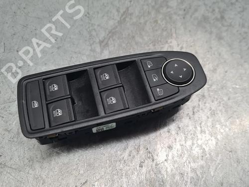 left-front-window-switch-renault-clio-v-b7_-2019-36677036 main image