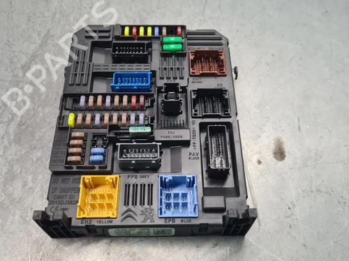 Used Fuse box Fuse box PEUGEOT 208 II (UB_, UP_, UW_, UJ_) 1.2 PureTech 100 (101 hp) 32370716 32370716