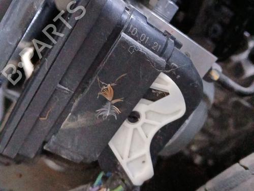 Used ABS pump ABS pump PEUGEOT 208 II (UB_, UP_, UW_, UJ_) 1.2 PureTech 100 (101 hp) 40281091 40281091