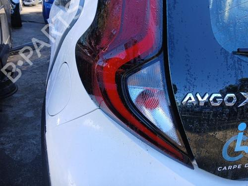 Left taillight TOYOTA AYGO X (_B7_) 1.0 VVT-i (KGB70) | BP40297384C34 - Image 2