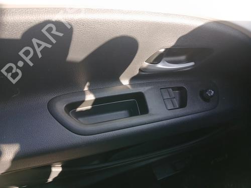 Used Left front window switch Left front window switch TOYOTA AYGO X (_B7_) 1.0 VVT-i (KGB70) (72 hp) 40297389 40297389