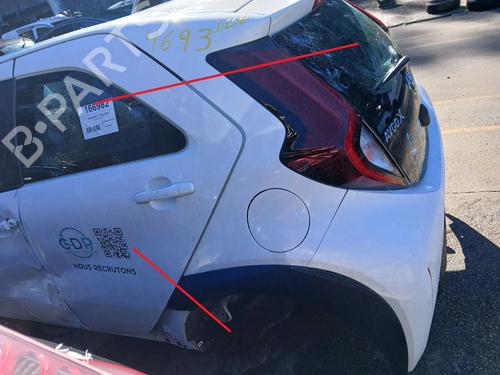left-rear-fenders-toyota-aygo-x-_b7_-2022-40297370 main image