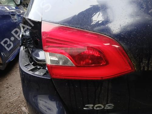 Used Left tailgate light Left tailgate light PEUGEOT 308 SW II (LC_, LJ_, LR_, LX_, L4_) 1.5 BlueHDi 130 (131 hp) 40466488 40466488