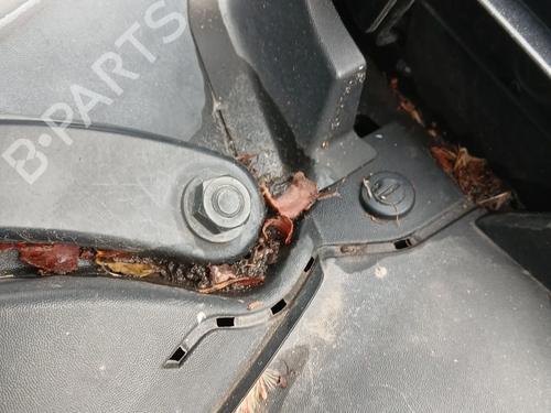 Used Front wiper motor Front wiper motor RENAULT MEGANE II Estate (KM0/1_) 1.5 dCi (KM16, KM1E) (106 hp) 40497335 40497335