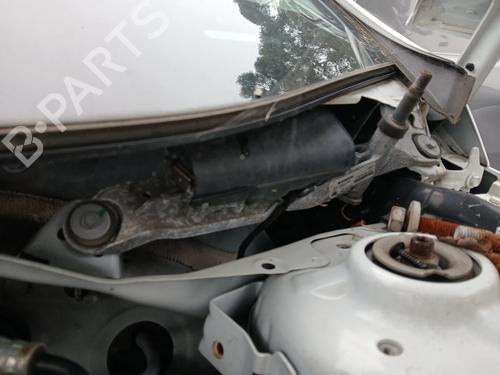 Used Front wiper motor Front wiper motor OPEL ASTRA K (B16) 1.5 CRDI (68) (105 hp) 40502958 40502958