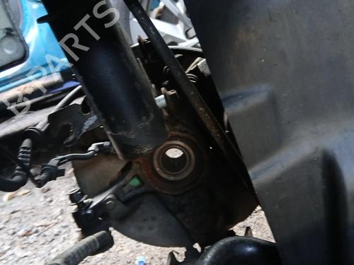Used Left front steering knuckle Left front steering knuckle PEUGEOT 5008 II (MC_, MJ_, MR_, M4_) 1.5 BlueHDi 130 (MCYHZJ, MCYHZR, MCYHZX) (131 hp) 40602384 40602384