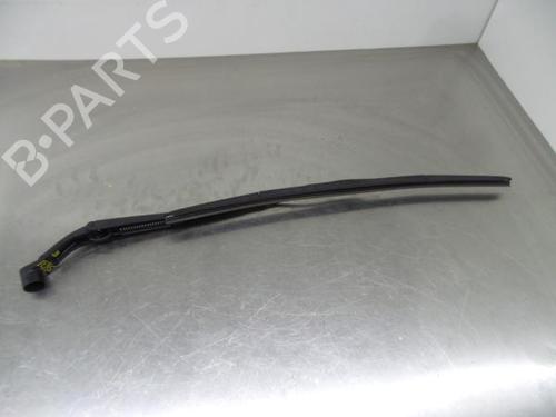 Used Front windshield wiper arm NISSAN MICRA V (K14) 1.0 (73 hp) 14438425