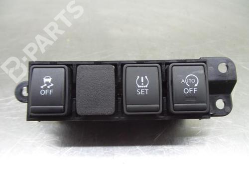 Used Switch NISSAN JUKE (F15) 1.2 DIG-T (115 hp) 5286949