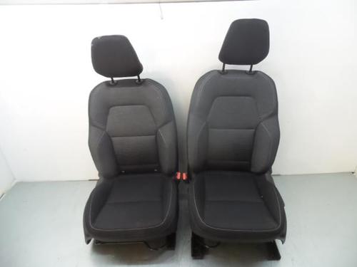 seats-set-renault-captur-ii-hf_-tce-100-hfmt-2020-6812846 main image