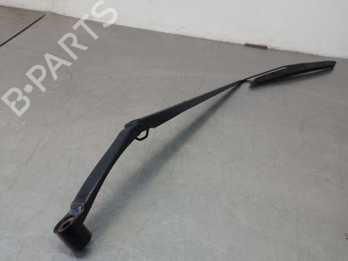 Used Front windshield wiper arm NISSAN MICRA V (K14) 1.0 (73 hp) 14440569
