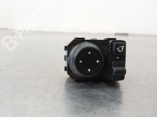 Commutateur NISSAN MICRA V (K14) 1.0 (73 hp) 8210532