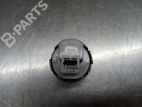 Switch NISSAN MICRA V (K14) | BP8356058I30