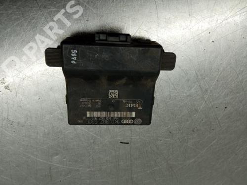 Elektronische module VW GOLF V (1K1) [2003-2010]  8803407