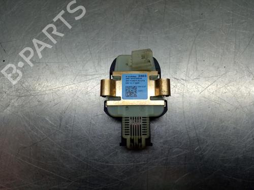 Used Electronic module MERCEDES-BENZ GLA-CLASS (X156) GLA 220 CDI (156.903) (170 hp) 13660510