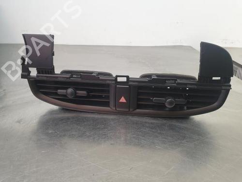 Instrumentbord KIA PICANTO III (JA) 1.0 (67 hp) G697410000 / G697410000 / 2000