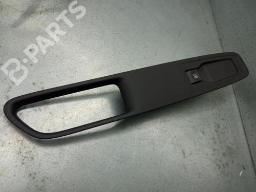 right-front-window-switch-renault-captur-i-j5_-h5_-15-dci-90-j5n4-j5m5-j5mw-j5m6-j5al-j5aj-254218614r-2013-11142768 main image