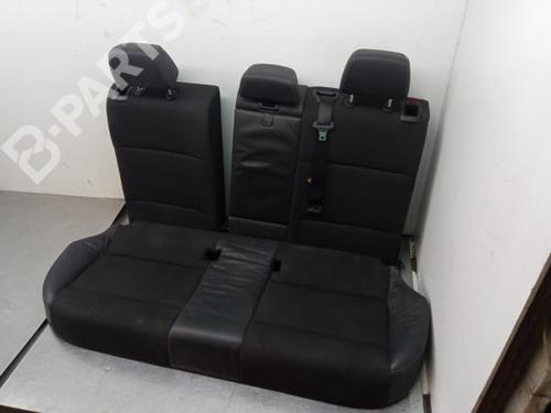 Cache-écrou Pour Bras D'essuie-glace Arrière BMW X3 F25 2011 (réf. 61627161030) - Noir, Plastique - Protection Et Décoration