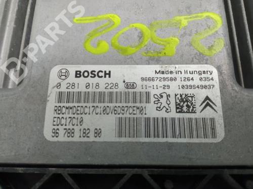 Engine control unit (ECU) CITROËN BERLINGO MULTISPACE (B9) 1.6 HDi 90 | BP11746467M57 