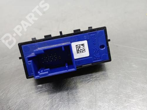 Switch PEUGEOT 2008 I (CU_) 1.6 BlueHDi 100 | BP11819595I30