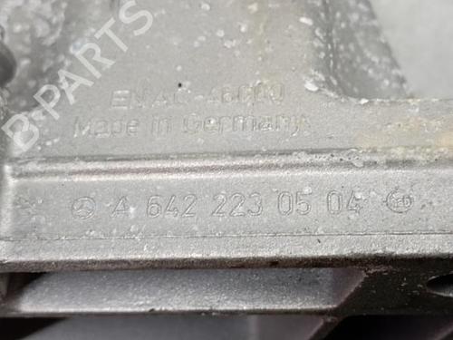 Engine mount MERCEDES-BENZ S-CLASS (W221, V221) S 350 CDI (221.022, 221.122) | BP12477250M89