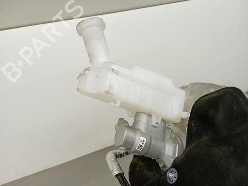 Brake master cylinder RENAULT CLIO V (B7_) 1.5 Blue dCi 115 (B7AD) 257V4K