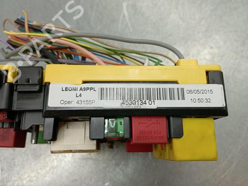 Fuse box PEUGEOT 208 I (CA_, CC_) 1.2 VTI 82 | BP15527173E1 