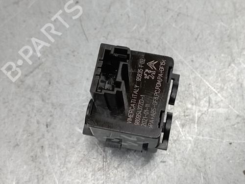 Switch PEUGEOT 2008 II (UD_, US_, UY_, UJ_, UR_, UC_) 1.2 PureTech 130 (USHNS, URHNS) | BP15677705I30 