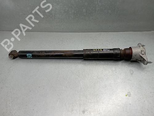 Høyre bak støtdemper MERCEDES-BENZ GLA-CLASS (X156) GLA 200 CDI / d (156.908) (136 hp) 15686151