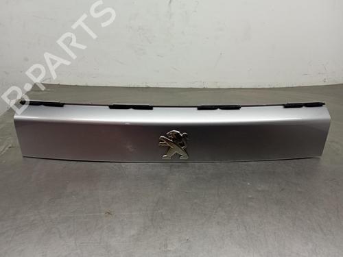 Used Door moulding trim PEUGEOT 2008 II (UD_, US_, UY_, UJ_, UR_, UC_) 1.2 PureTech 130 (USHNS, URHNS) (130 hp) 16552239