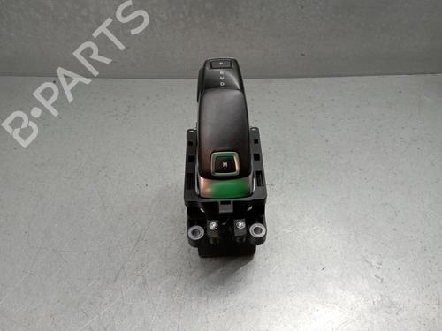 Used Gear lever PEUGEOT 3008 II SUV (MC_, MR_, MJ_, M4_) 1.5 BlueHDi 130 (131 hp) 18149105