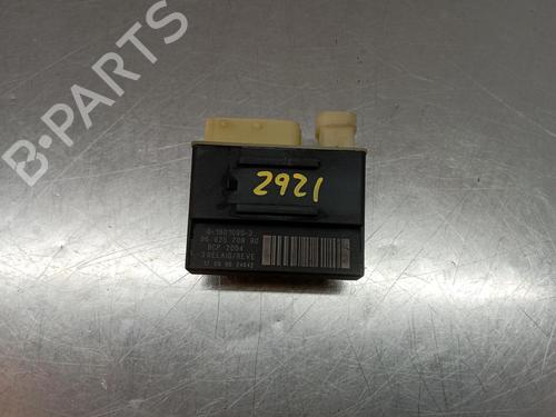 Used Electronic module PEUGEOT 308 II (LB_, LP_, LW_, LH_, L3_) 1.6 BlueHDi 120 (120 hp) 18156990