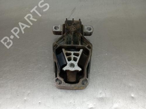 Gearbox mount MERCEDES-BENZ GLA-CLASS (X156) GLA 200 CDI / d (156.908) | BP18305822M88 