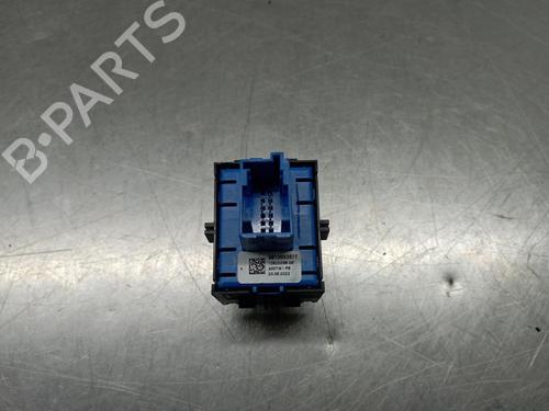 Switch PEUGEOT 2008 II (UD_, US_, UY_, UJ_, UR_, UC_) 1.2 PureTech 130 (USHNS, URHNS) | BP18413288I30